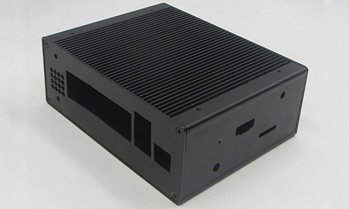 鋁型材運(yùn)用在控制器電源外殼上的優(yōu)勢有哪些？